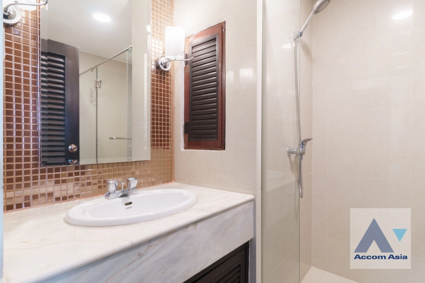 22  2 br Condominium for rent and sale in Sukhumvit ,Bangkok BTS Nana at Lake Green AA41022