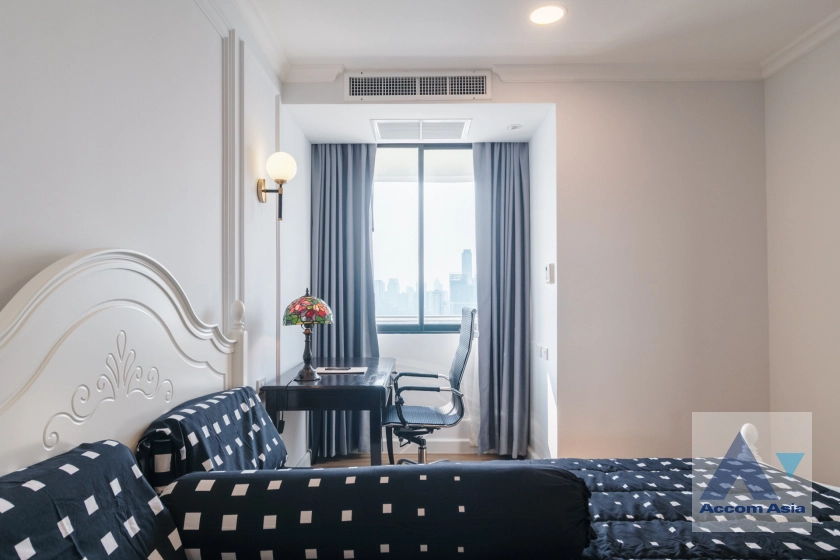20  2 br Condominium for rent and sale in Sukhumvit ,Bangkok BTS Nana at Lake Green AA41022