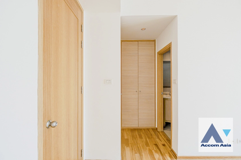 22  3 br Condominium for rent and sale in Sathorn ,Bangkok BTS Chong Nonsi - BRT Sathorn at The Empire Place AA41025