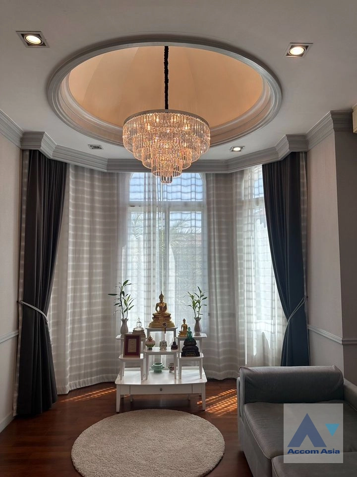 17  5 br House for rent and sale in Pattanakarn ,Bangkok  at Two Grande Monaco Bangna-Wongwaen AA41031