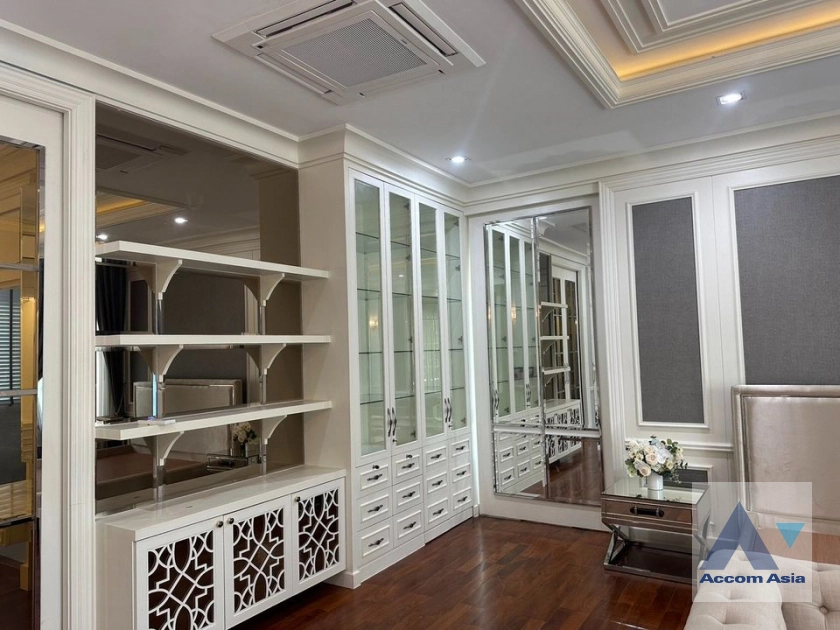 20  5 br House for rent and sale in Pattanakarn ,Bangkok  at Two Grande Monaco Bangna-Wongwaen AA41031