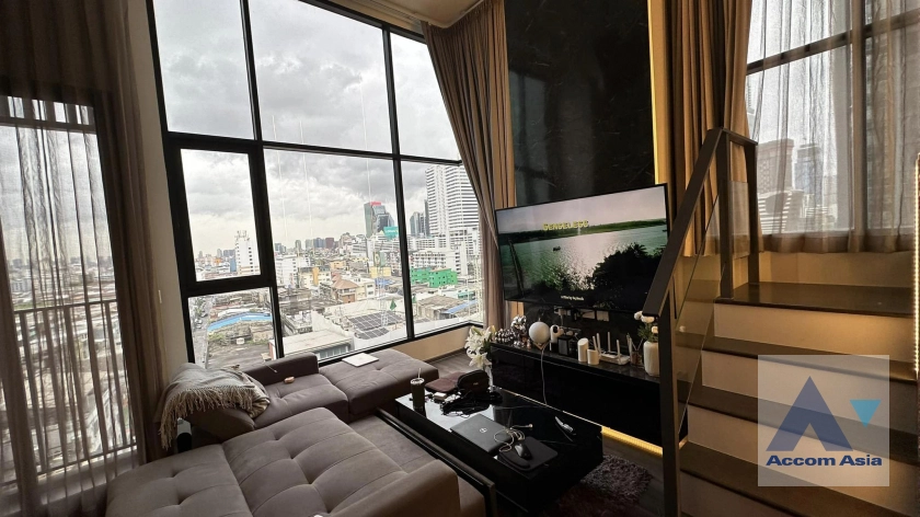  2  1 br Condominium For Sale in Ratchadaphisek ,Bangkok MRT Rama 9 at KNIGHTSBRIDGE SPACE – RAMA9 AA41033