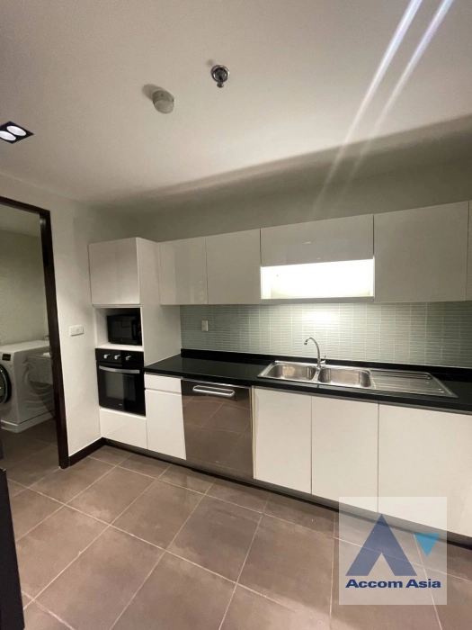 unit 3 Bedrooms  Apartment For Rent & Sale in Sukhumvit, Bangkok  near BTS Thong Lo (AA41040)