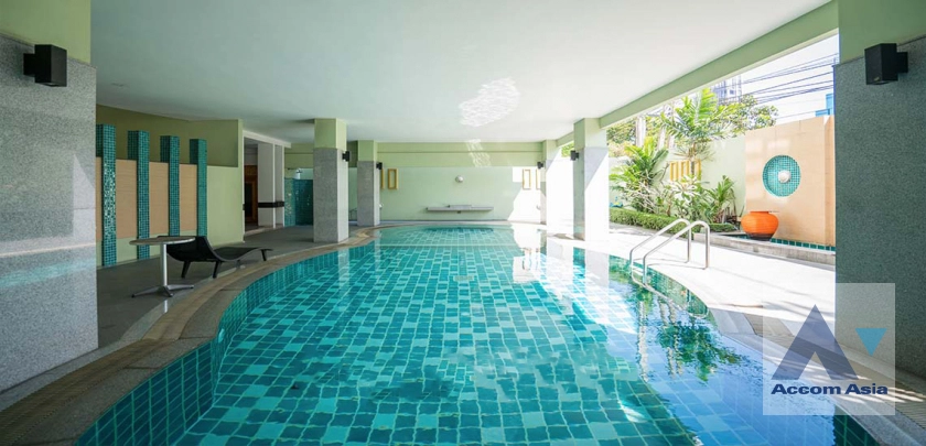 unit 3 Bedrooms  Apartment For Rent in Sukhumvit, Bangkok  near BTS Thong Lo (AA41041)