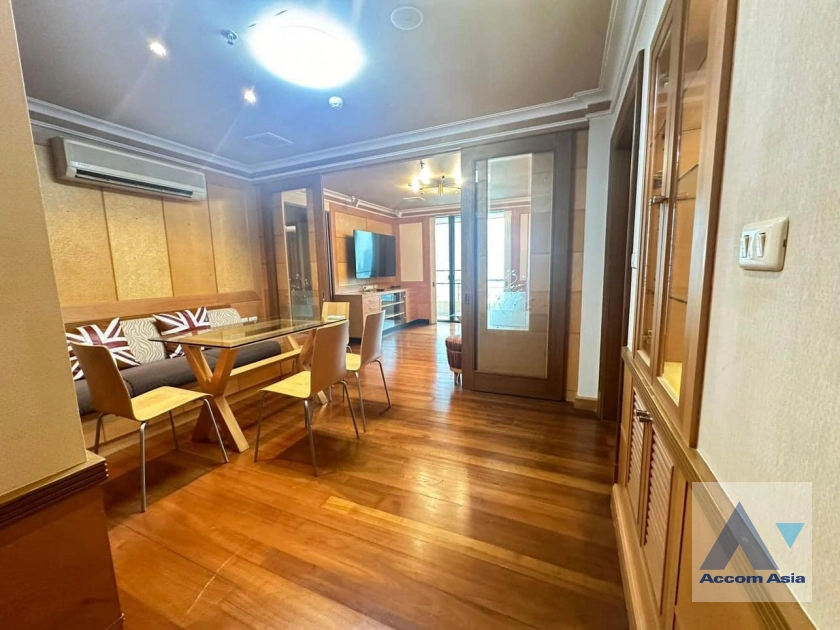  1  2 br Condominium For Sale in Ploenchit ,Bangkok BTS Chitlom at Baan Na Varang AA41052