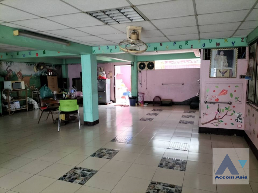  1  Building For Sale in Silom ,Bangkok  AA41053