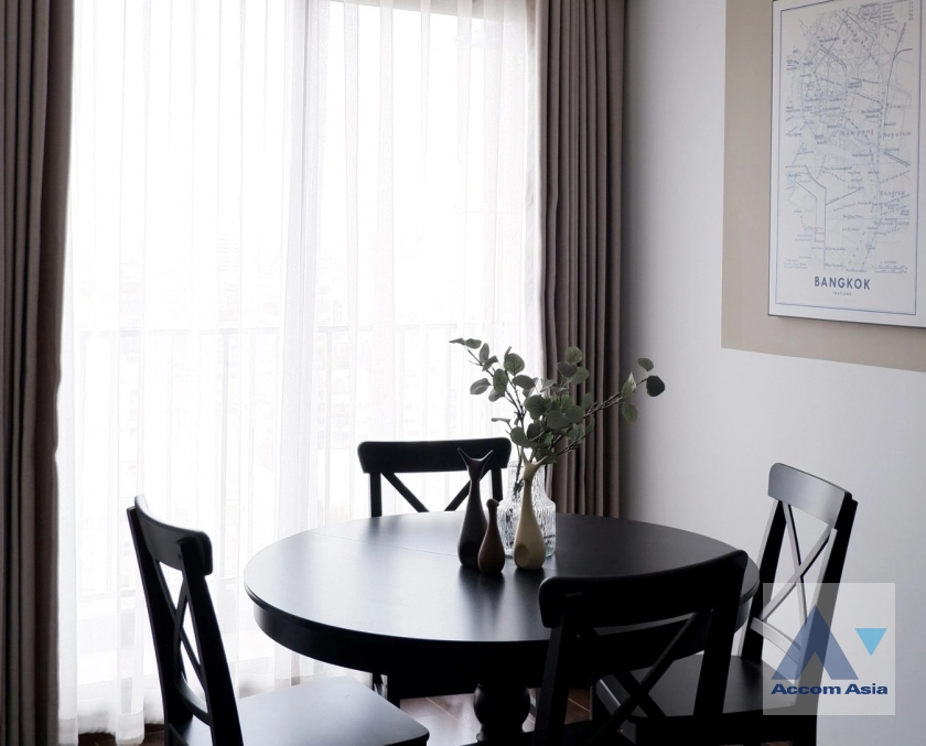 unitFully Furnished |  2 Bedrooms  Condominium For Rent in Sukhumvit, Bangkok  near BTS Ekkamai (AA41070)