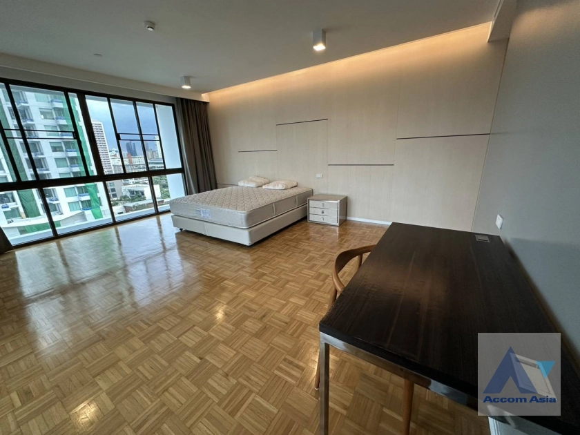 14  3 br Apartment for rent and sale in Sukhumvit ,Bangkok BTS Phrom Phong at High-Rise Serviced Apartment Near The Em District AA41071