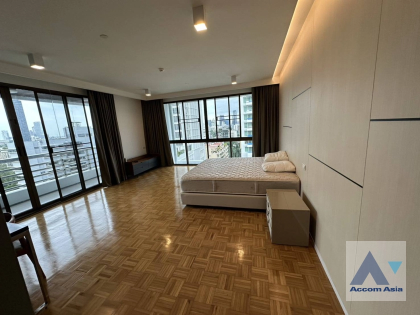 15  3 br Apartment for rent and sale in Sukhumvit ,Bangkok BTS Phrom Phong at High-Rise Serviced Apartment Near The Em District AA41071