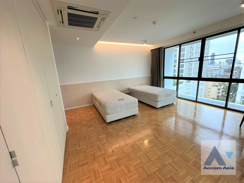 23  3 br Apartment for rent and sale in Sukhumvit ,Bangkok BTS Phrom Phong at High-Rise Serviced Apartment Near The Em District AA41071