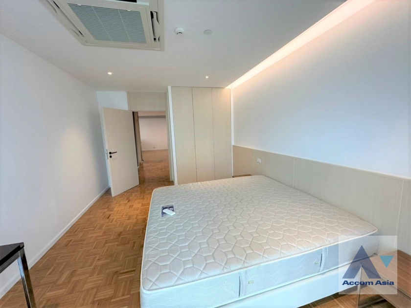 21  3 br Apartment for rent and sale in Sukhumvit ,Bangkok BTS Phrom Phong at High-Rise Serviced Apartment Near The Em District AA41071