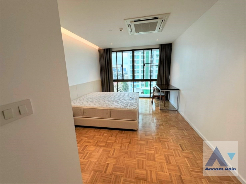 20  3 br Apartment for rent and sale in Sukhumvit ,Bangkok BTS Phrom Phong at High-Rise Serviced Apartment Near The Em District AA41071