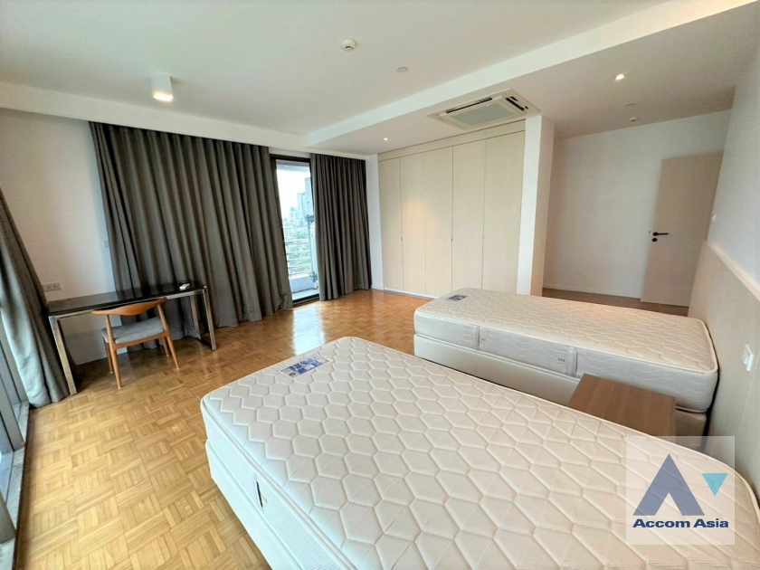 25  3 br Apartment for rent and sale in Sukhumvit ,Bangkok BTS Phrom Phong at High-Rise Serviced Apartment Near The Em District AA41071