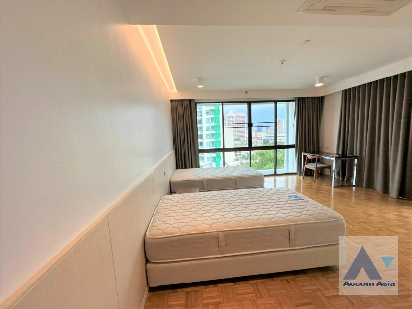 24  3 br Apartment for rent and sale in Sukhumvit ,Bangkok BTS Phrom Phong at High-Rise Serviced Apartment Near The Em District AA41071