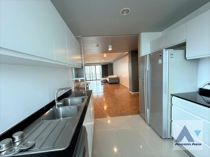 6  3 br Apartment for rent and sale in Sukhumvit ,Bangkok BTS Phrom Phong at High-Rise Serviced Apartment Near The Em District AA41071