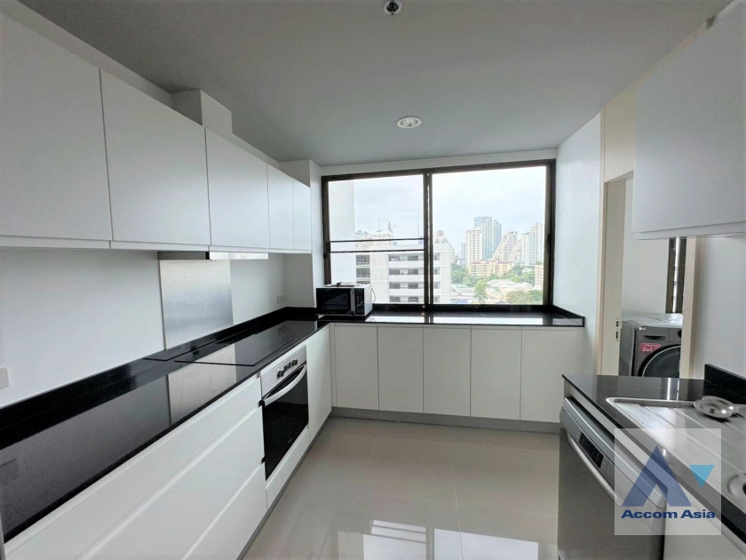 8  3 br Apartment for rent and sale in Sukhumvit ,Bangkok BTS Phrom Phong at High-Rise Serviced Apartment Near The Em District AA41071