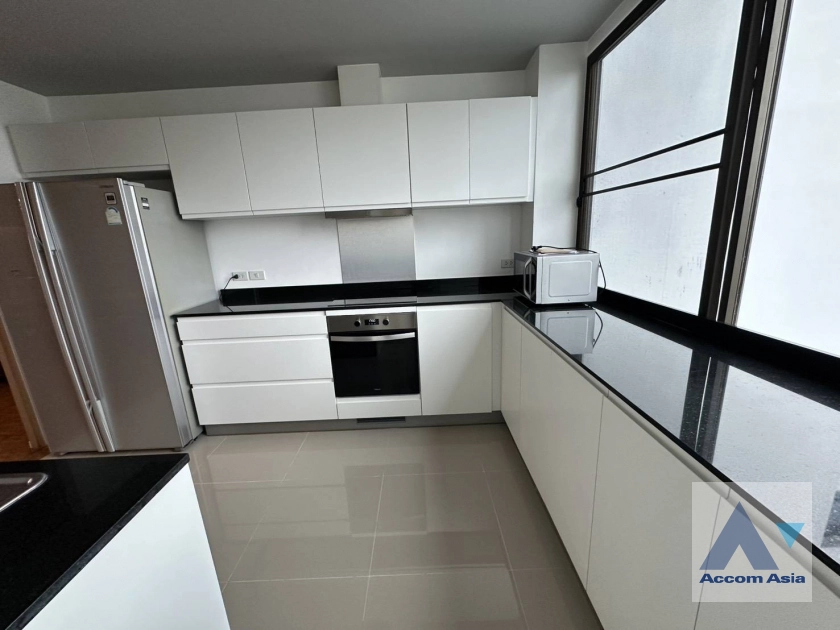 9  3 br Apartment for rent and sale in Sukhumvit ,Bangkok BTS Phrom Phong at High-Rise Serviced Apartment Near The Em District AA41071