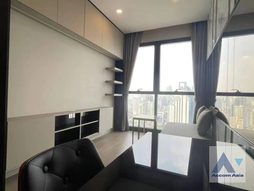unit 1 Bedroom  Condominium For Rent in Sukhumvit, Bangkok  near BTS Asok - MRT Sukhumvit (AA41073)
