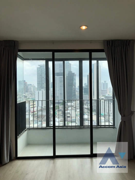 unit 2 Bedrooms  Condominium For Sale in Silom, Bangkok  near MRT Sam Yan (AA41074)