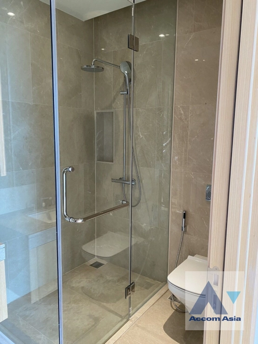 5  5 br Condominium For Sale in Charoen Nakhon ,Bangkok BTS Krung Thon Buri at Magnolias Waterfront Residences AA41076