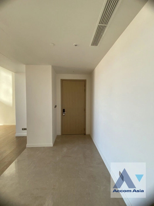 6  5 br Condominium For Sale in Charoen Nakhon ,Bangkok BTS Krung Thon Buri at Magnolias Waterfront Residences AA41076