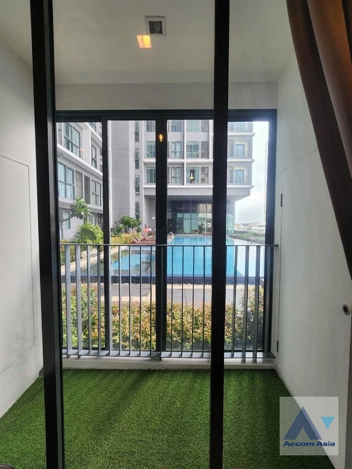7  2 br Condominium For Sale in Charoen Nakhon ,Bangkok  at Ideo Mobi Sathorn AA41098