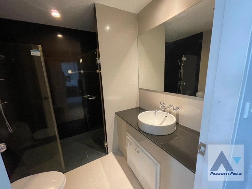 5  1 br Condominium For Sale in Charoen Nakhon ,Bangkok  at The Plenary Sathorn AA41099