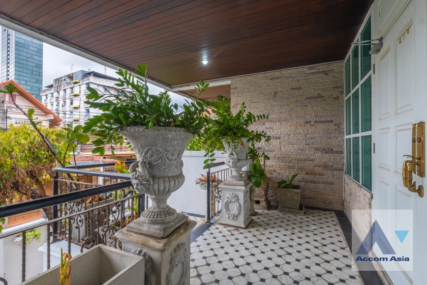 unitHome Office |  3 Bedrooms  Townhouse For Rent & Sale in Sukhumvit, Bangkok  near BTS Ekkamai (AA41105)