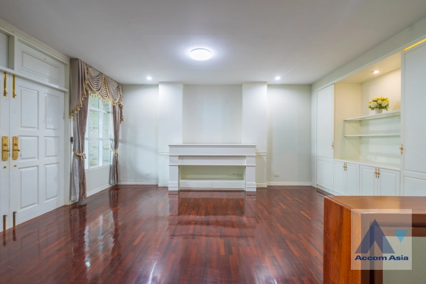 7  3 br Townhouse for rent and sale in Sukhumvit ,Bangkok BTS Ekkamai AA41105