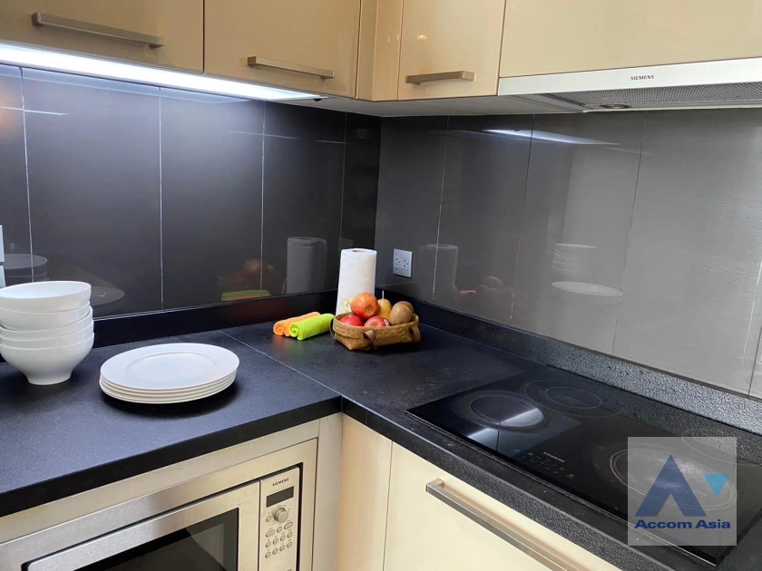 unit 2 Bedrooms  Condominium For Rent in Sukhumvit, Bangkok  near BTS Thong Lo (AA41114)