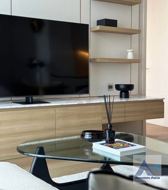 unit 1 Bedroom  Condominium For Rent & Sale in Sukhumvit, Bangkok  near BTS Thong Lo (AA41117)