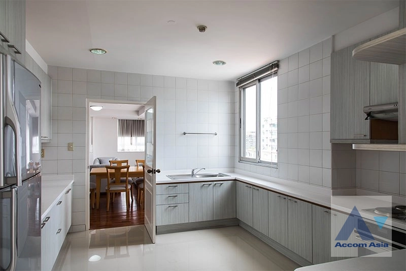 unit 2 Bedrooms  Apartment For Rent in Sukhumvit, Bangkok  near BTS Phrom Phong (AA41118)