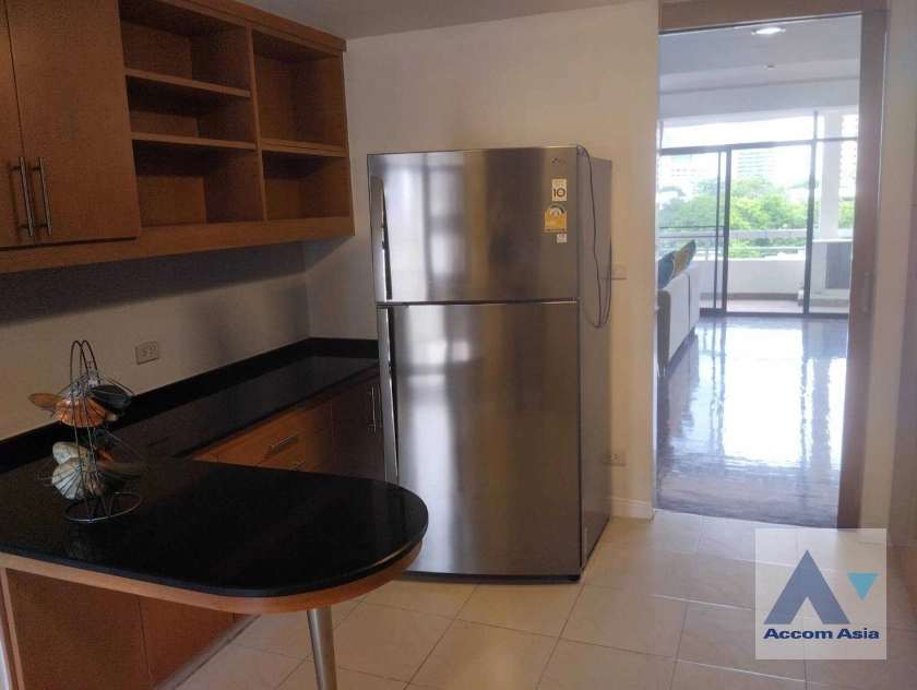 unit 3 Bedrooms  Apartment For Rent in Sukhumvit, Bangkok  near BTS Phrom Phong (AA41120)