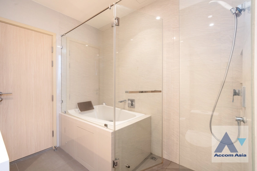 15  2 br Condominium For Sale in Sukhumvit ,Bangkok BTS Ekkamai at Maru Ekkamai 2 AA41124