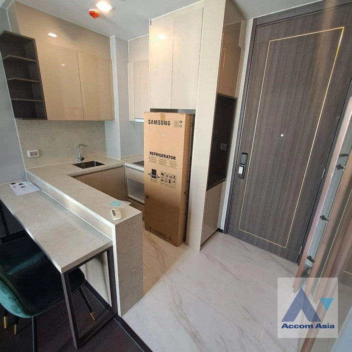 unit 1 Bedroom  Condominium For Rent in Sukhumvit, Bangkok  near BTS Phrom Phong (AA41126)