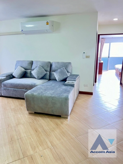 unit 2 Bedrooms  Condominium For Rent in Ploenchit, Bangkok  near BTS Ploenchit (AA41145)