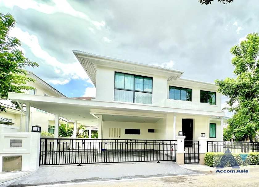  2  4 br House For Sale in Petchkasem ,Bangkok  at Nantawan Sathorn Ratchaphruk AA41148