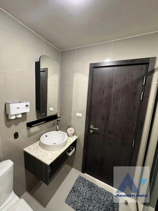 5  1 br Condominium For Sale in Ratchadaphisek ,Bangkok MRT Sutthisan at XT Huaikhwang  AA41150