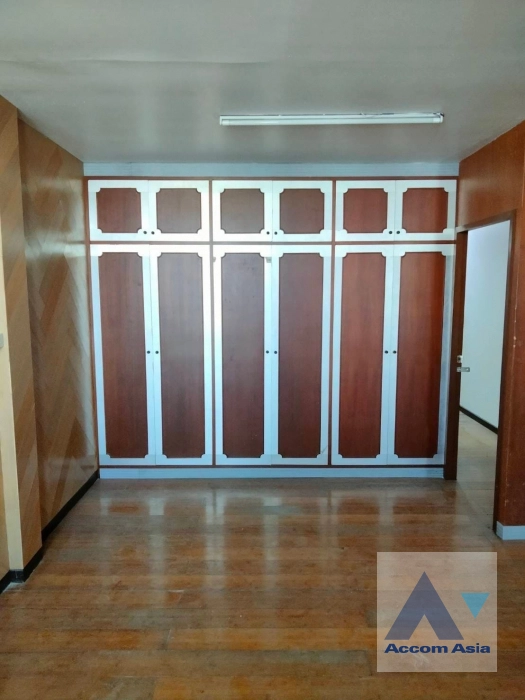 10  4 br Townhouse For Rent in Ratchadaphisek ,Bangkok MRT Thailand Cultural Center AA41151