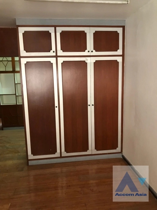 11  4 br Townhouse For Rent in Ratchadaphisek ,Bangkok MRT Thailand Cultural Center AA41151