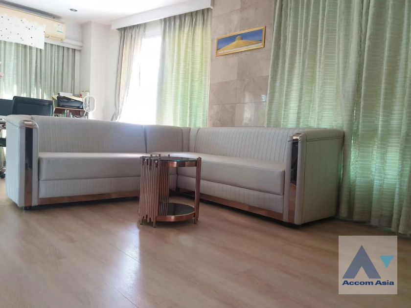 10  3 br House for rent and sale in Lat Phrao ,Bangkok  at Baan Ladprao AA41154