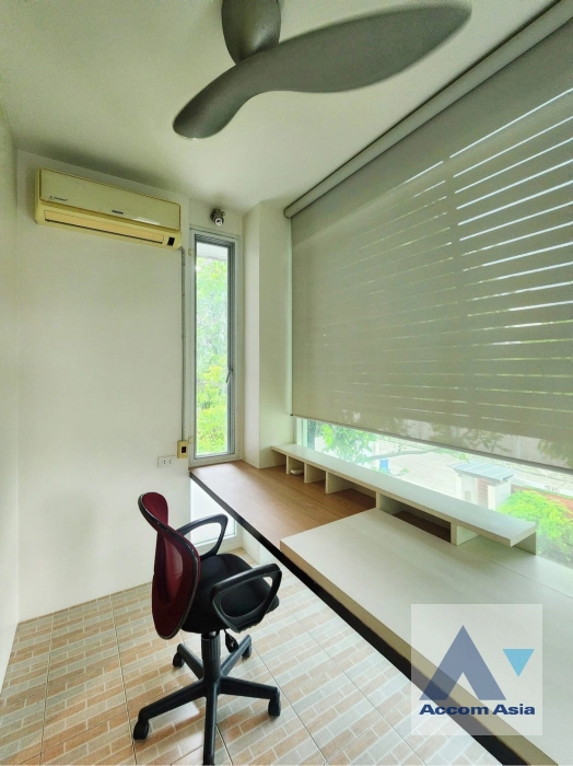 11  3 br House for rent and sale in Lat Phrao ,Bangkok  at Baan Ladprao AA41154
