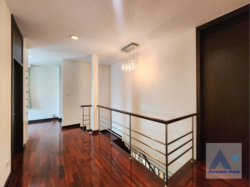 12  3 br House for rent and sale in Lat Phrao ,Bangkok  at Baan Ladprao AA41154