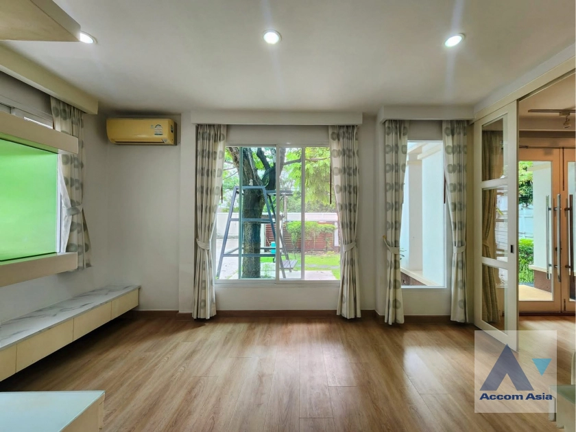 8  3 br House for rent and sale in Lat Phrao ,Bangkok  at Baan Ladprao AA41154
