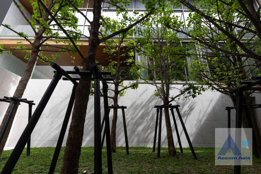 30  5 br House For Sale in Lat Phrao ,Bangkok  AA41171