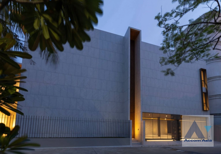 35  5 br House For Sale in Lat Phrao ,Bangkok  AA41171