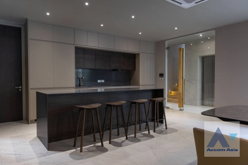 10  5 br House For Sale in Lat Phrao ,Bangkok  AA41171