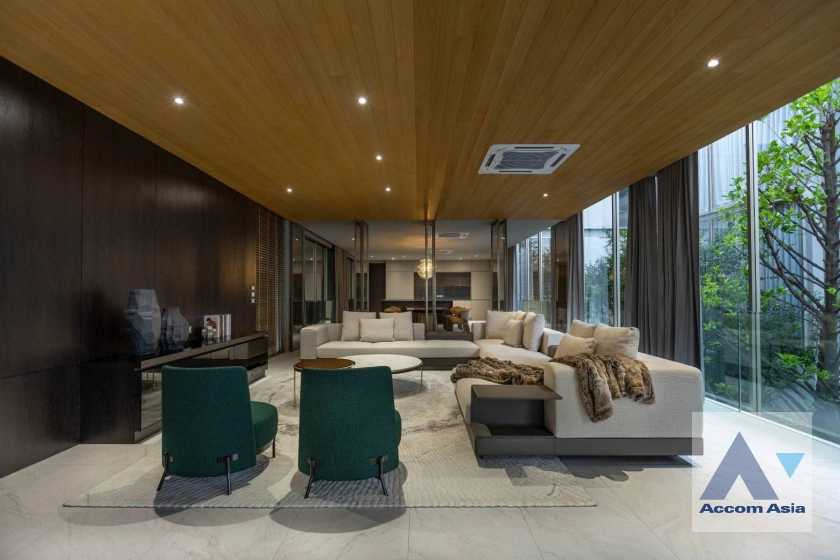 8  5 br House For Sale in Lat Phrao ,Bangkok  AA41171