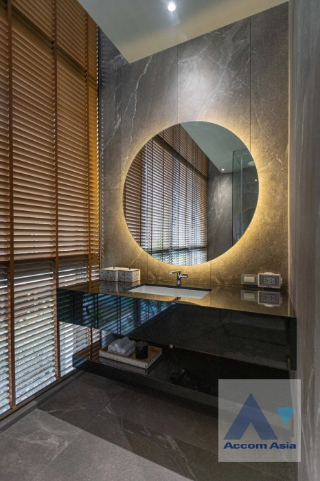 24  5 br House For Sale in Lat Phrao ,Bangkok  AA41171