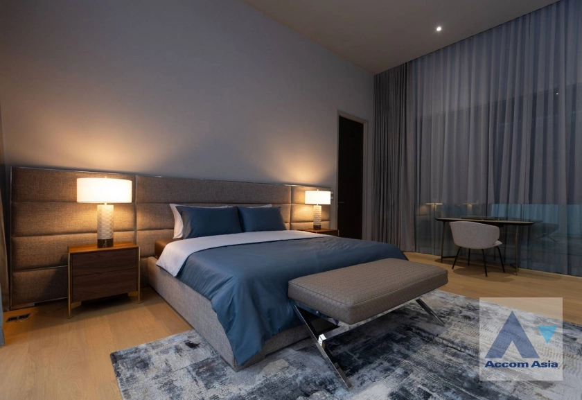 16  5 br House For Sale in Lat Phrao ,Bangkok  AA41171